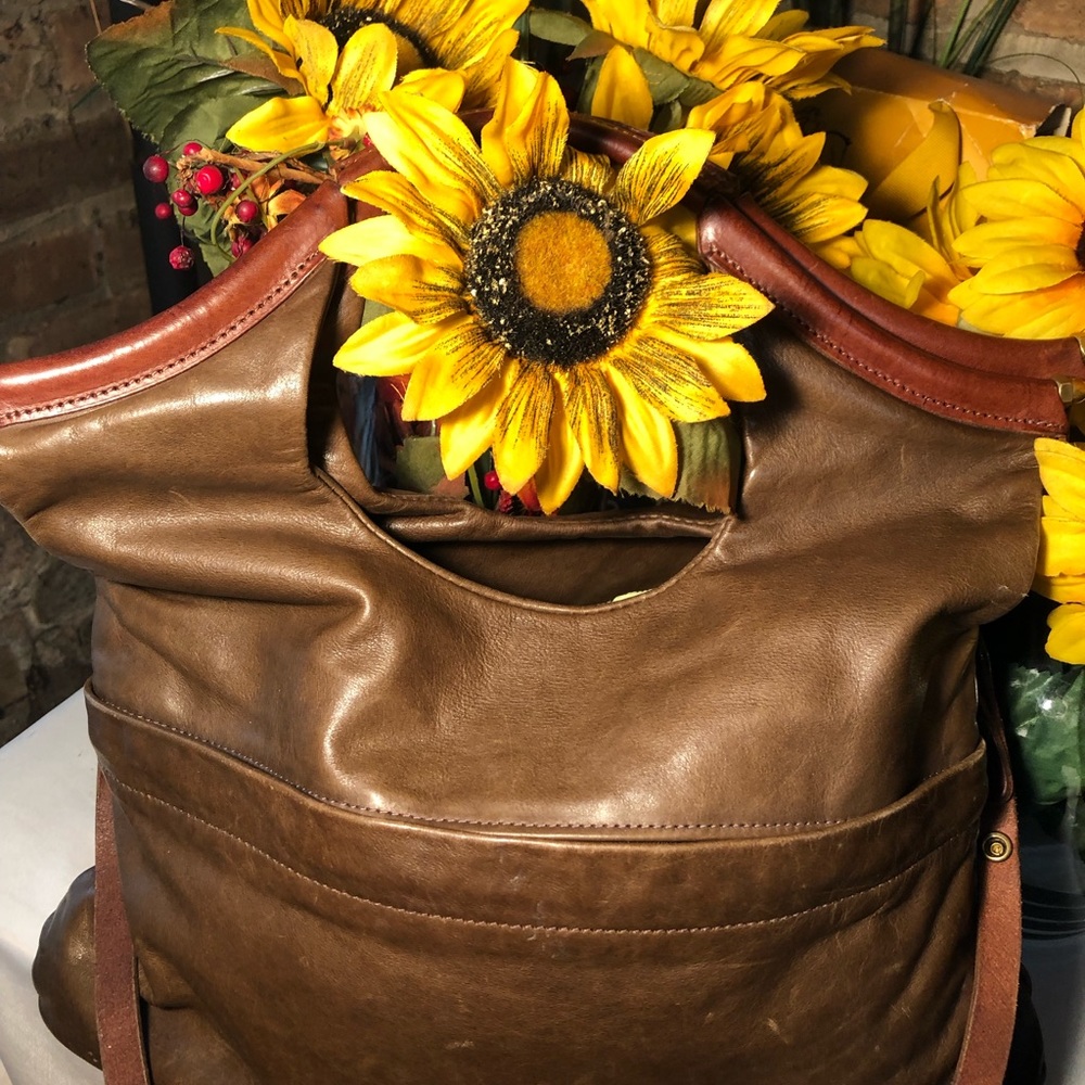 Jas M.B. London Shoulder Bag - Picture 2 of 8